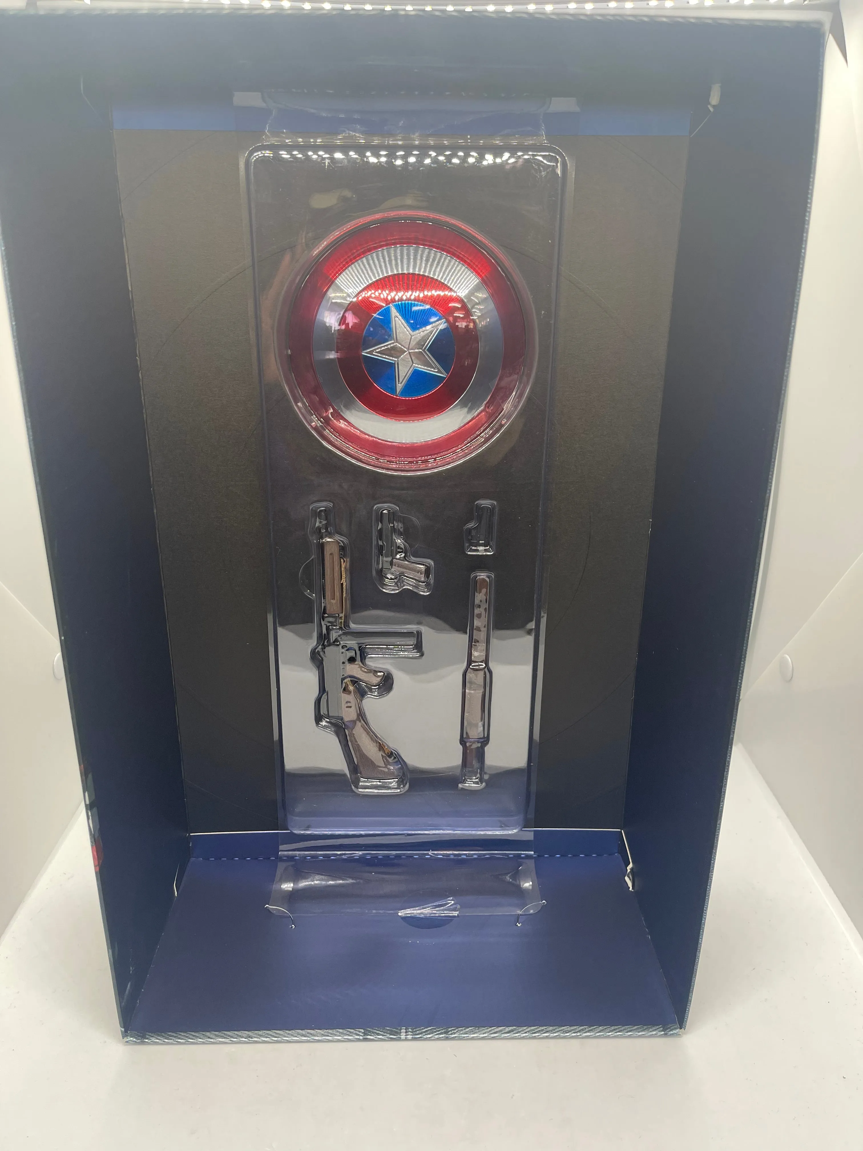 Captain America: The First Avenger - Captain America Limited Edition Collectible Figurine Hot Toy MMS 156