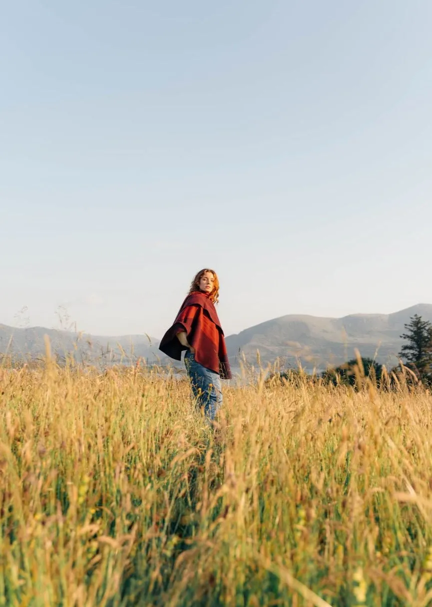 John Hanly Lambswool Cape | Rust Wine Block