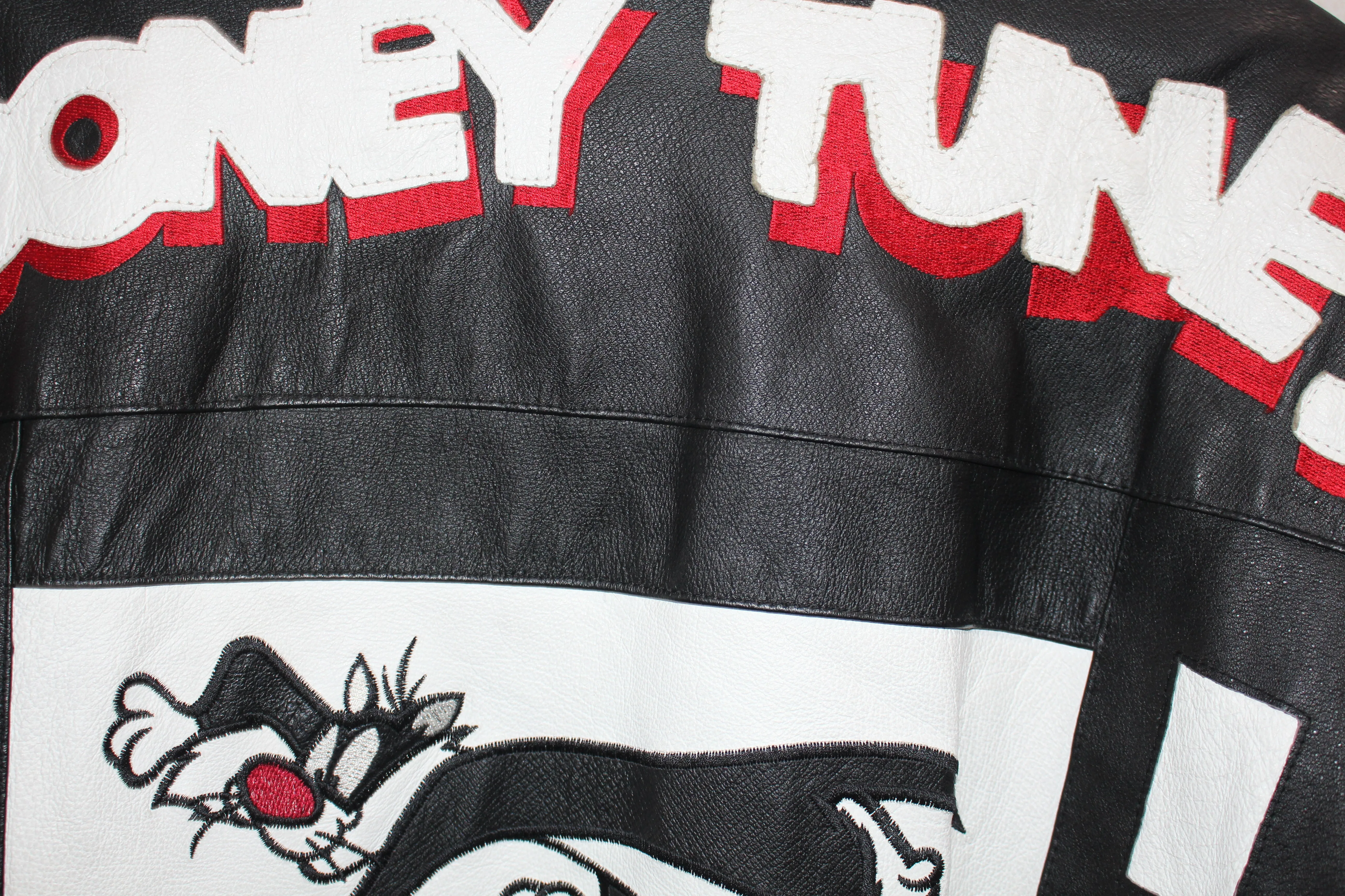 Rare Looney Tunes 1997 Leather Jacket (L)