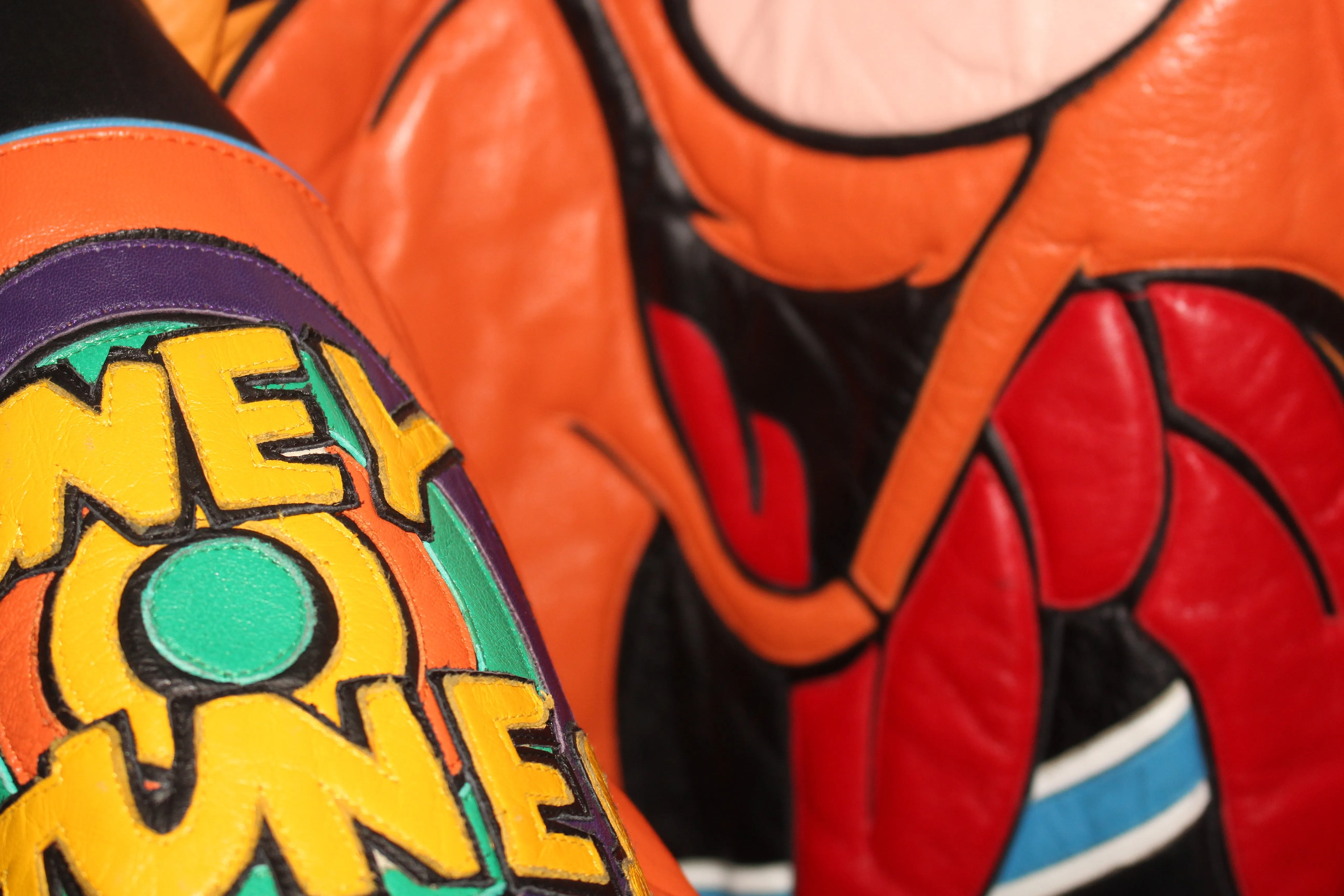 Rare Yosemite Looney Tunes Leather Jacket (XL)