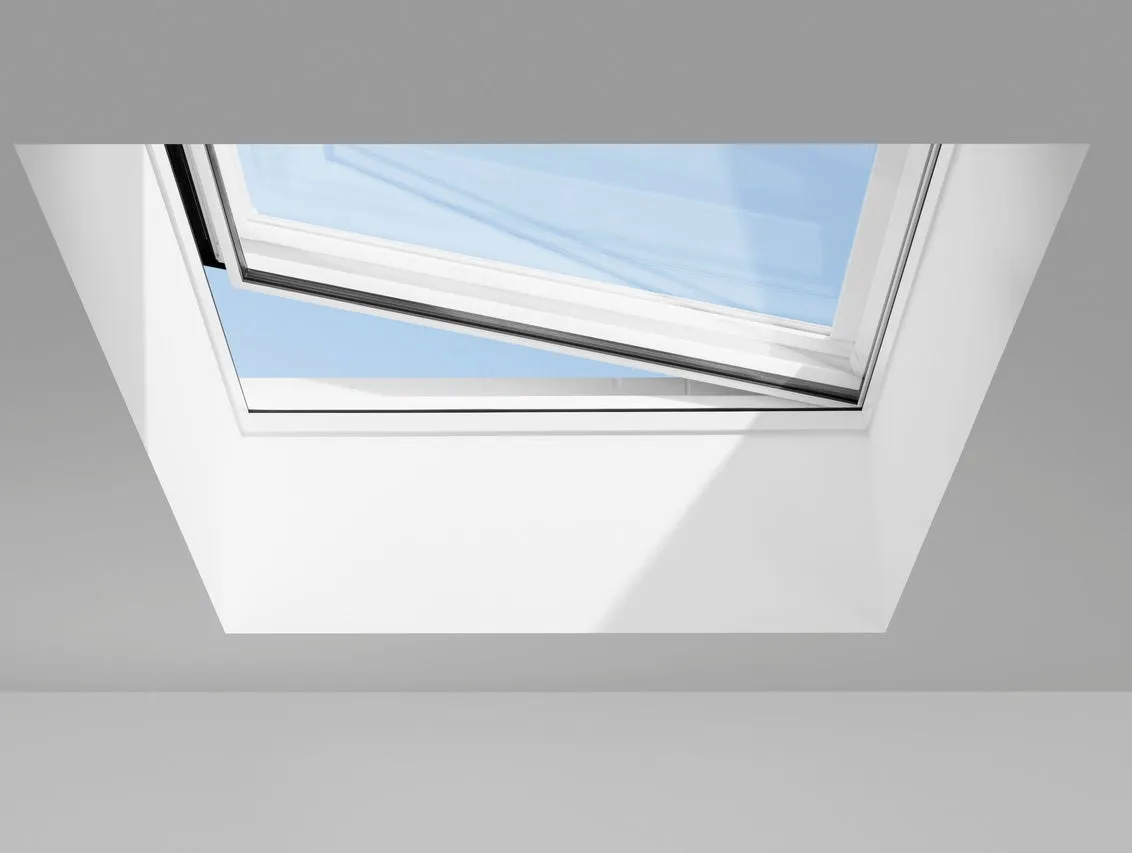 VELUX CVU 060060 S06Q SOLAR Powered Flat Glass Rooflight Package 60 x 60 cm (Including CVU Triple Glazed Base & ISU Flat Glass Top Cover)