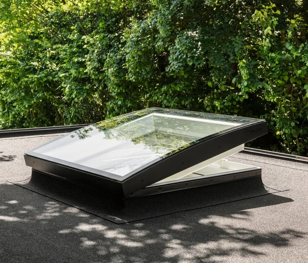 VELUX CVU 100100 1093 INTEGRA® Electric Curved Glass Rooflight Package 100 x 100 cm (Including CVU Double Glazed Base & ISU Curved Glass Top Cover)